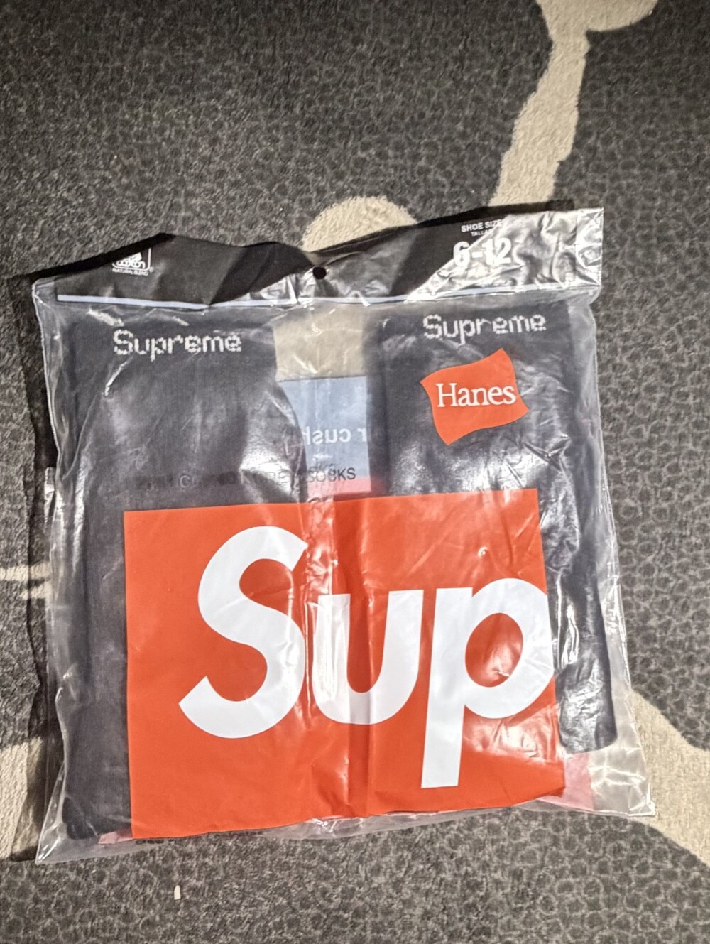 Black Supreme Hanes Socks